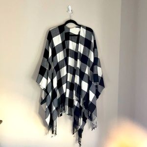 Buffalo check poncho soft flannel sz M/L